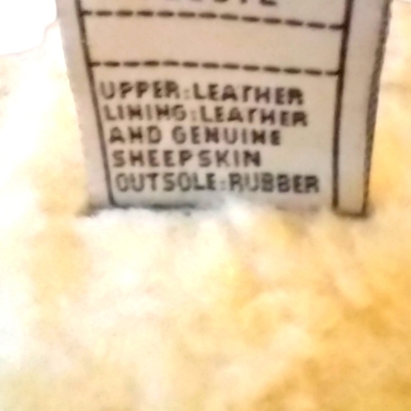 UGG "Broome" Wool And Suede Boots. - Picture 9 of 12